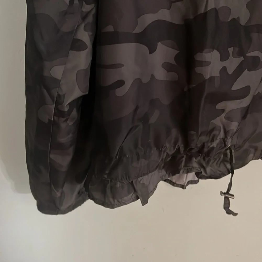 Spring lightweight coat in army pattern - Picture 4 of 5